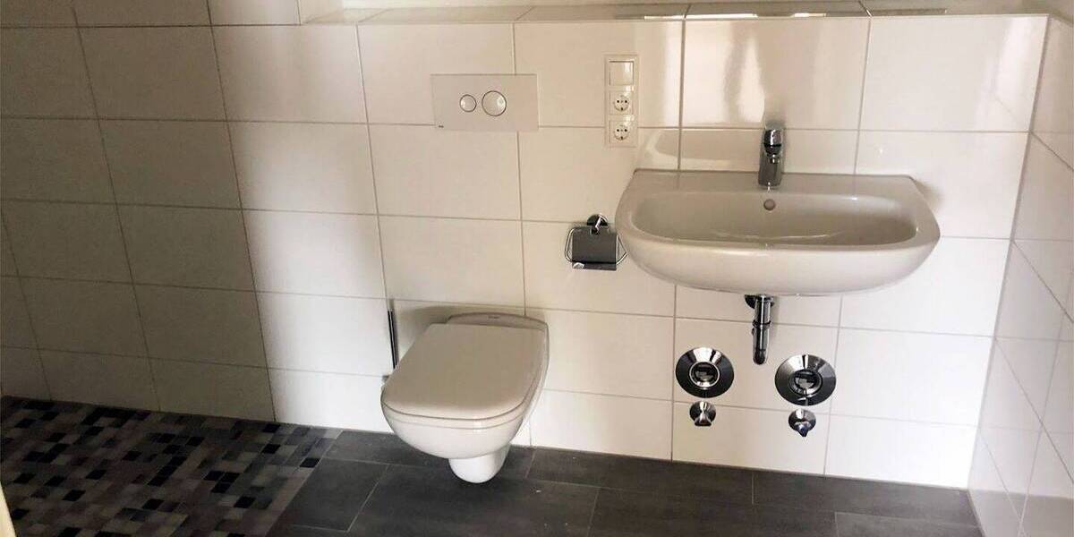 Etagenwohnung Bonn Vilich - 2 Zimmer, 60 m&sup2;, 1.140&euro; | Angebot:26358559