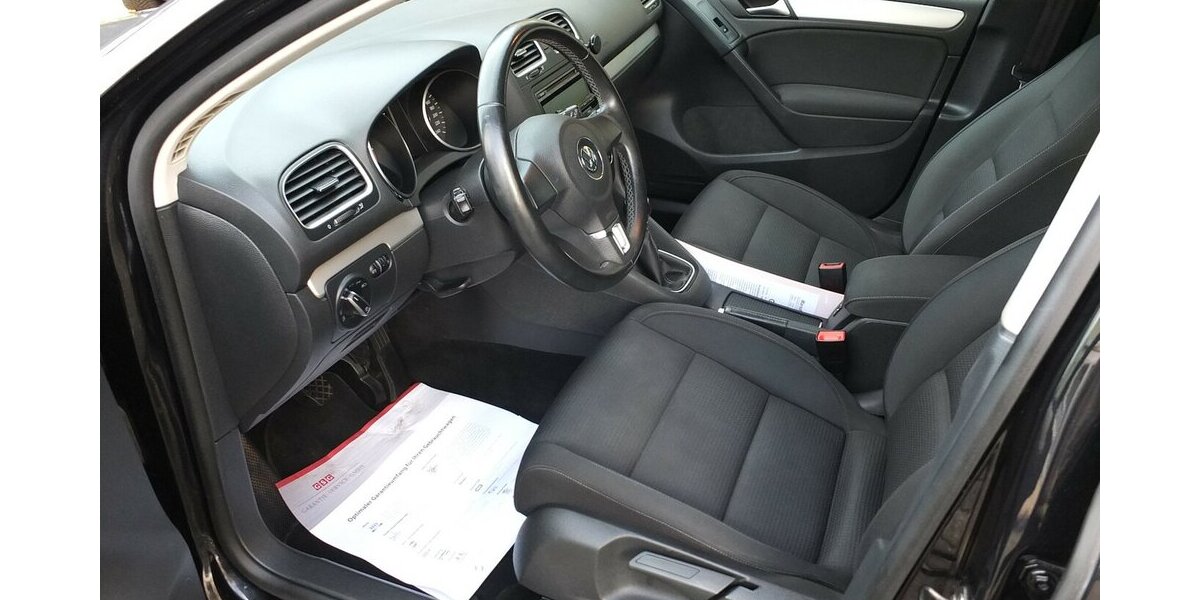 VW Golf 1.6TDi TEAM SHZ TEMPOMAT KLIMAAUTOMATIK 159.855 km 6.598 € Köln 50858