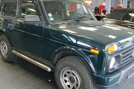 Lada 1.7 Urban 4x4 66.666 km 9.980 € Euskirchen 53881
