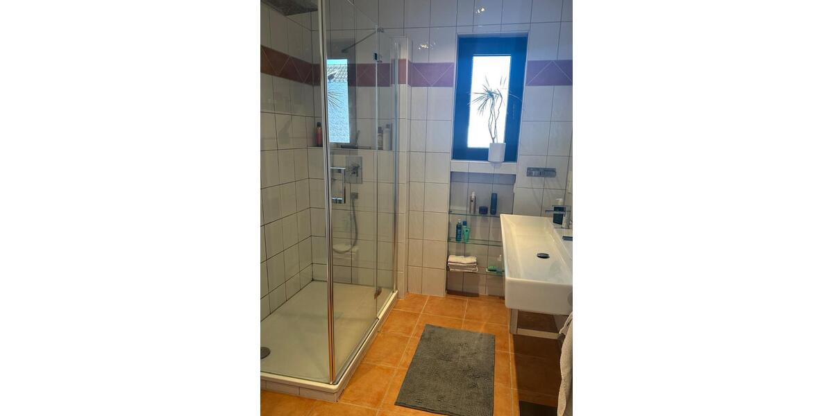 Mehrfamilienhaus, Wohnhaus Hennef (Sieg) - 7 Zimmer, 148 m&sup2;, 795.000&euro; | Angebot:27096833