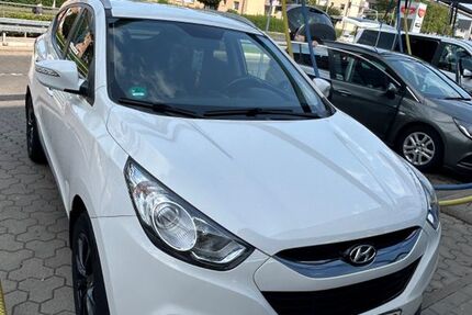 Hyundai ix35 133.000 km 7.850 € Köln 50969