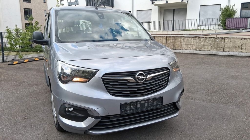 Opel Combo 189.000 km 7.900 &euro; Solingen 42697