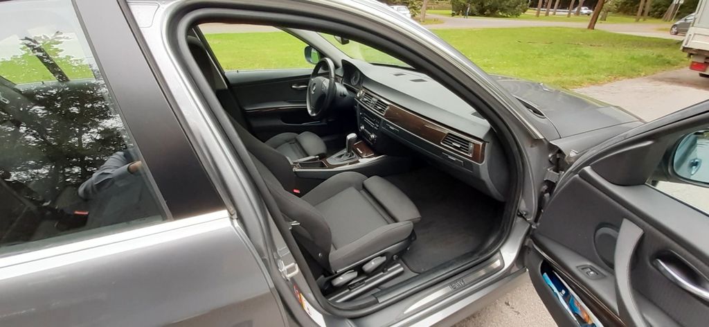 BMW 325 176.000 km 11.000 &euro; Köln 51069