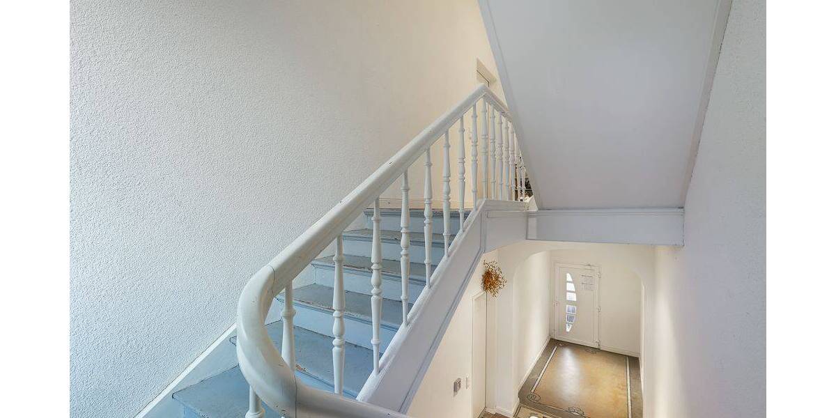 Mehrfamilienhaus, Wohnhaus Siegburg - 6 Zimmer, 237 m&sup2;, 592.000&euro; | Angebot:26043402