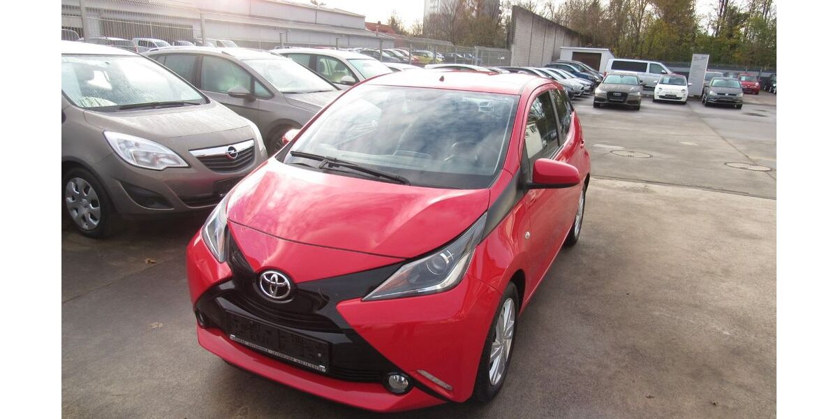 Toyota Aygo (X) 94.700 km 6.990 &euro; Leverkusen 51371