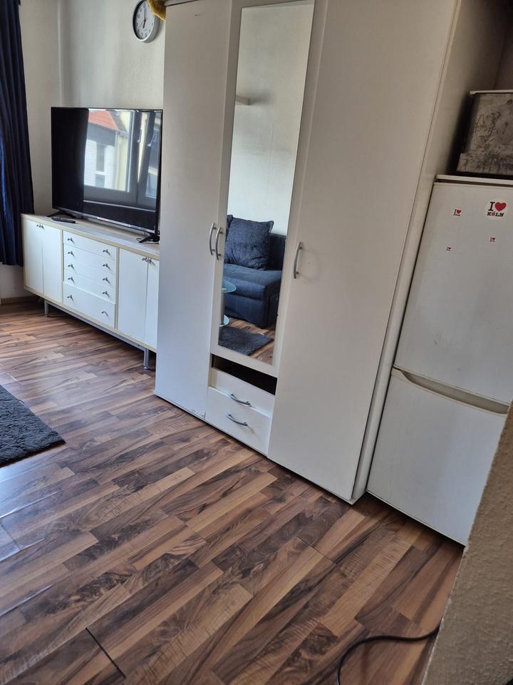 1 Zimmer Wohnung möbliert in Köln für 3 Monate zu Vermieten