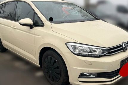 VW Touran 132.995 km 10.500 &euro; Bonn 53227
