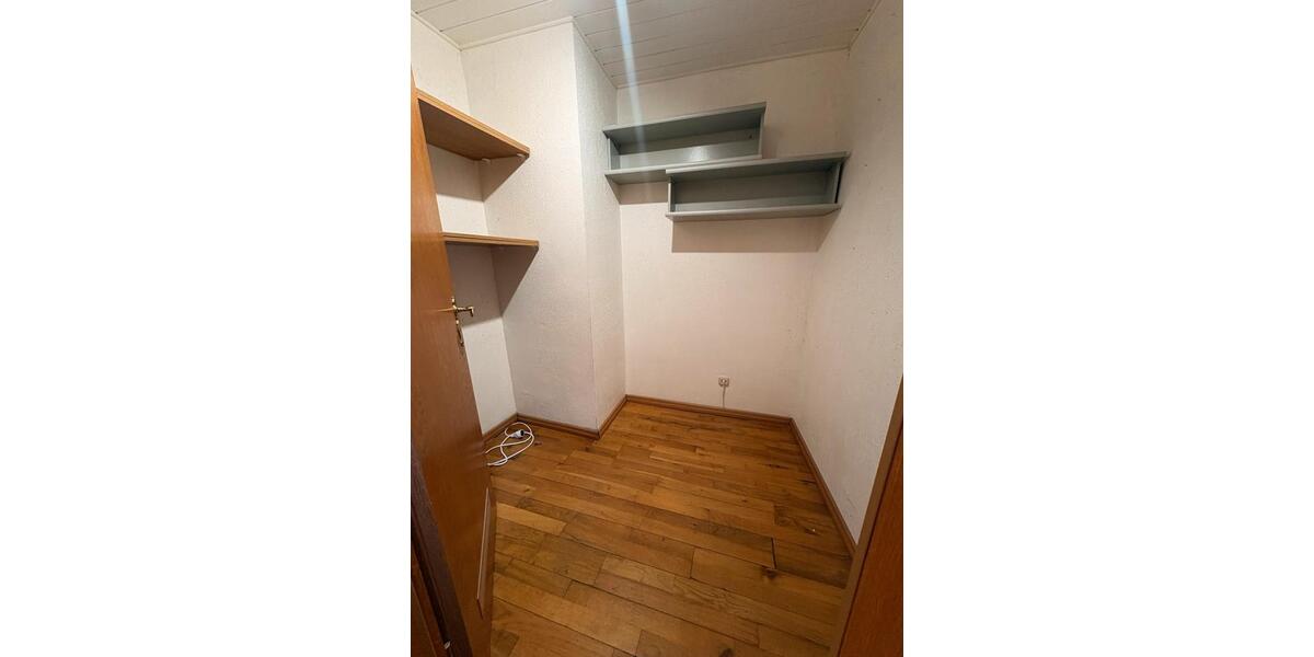 Reihenhaus Pulheim - 4.5 Zimmer, 140 m&sup2;, 1.800&euro; | Angebot:26419254