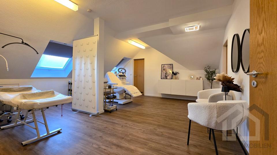 Kleine, feine Praxis-Bürofläche in Schlebuscher Lage zimmer