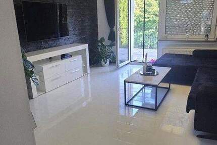 Helle 3-Zimmer-Wohnung mit großer Terrasse ins Grüne - Köln-Holweide 3 zimmer