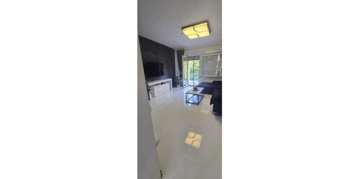 Helle 3-Zimmer-Wohnung mit großer Terrasse ins Grüne - Köln-Holweide 3 zimmer