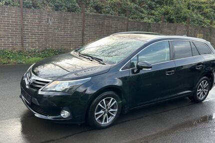 Toyota Avensis 200.000 km 4.999 &euro; Köln 50739