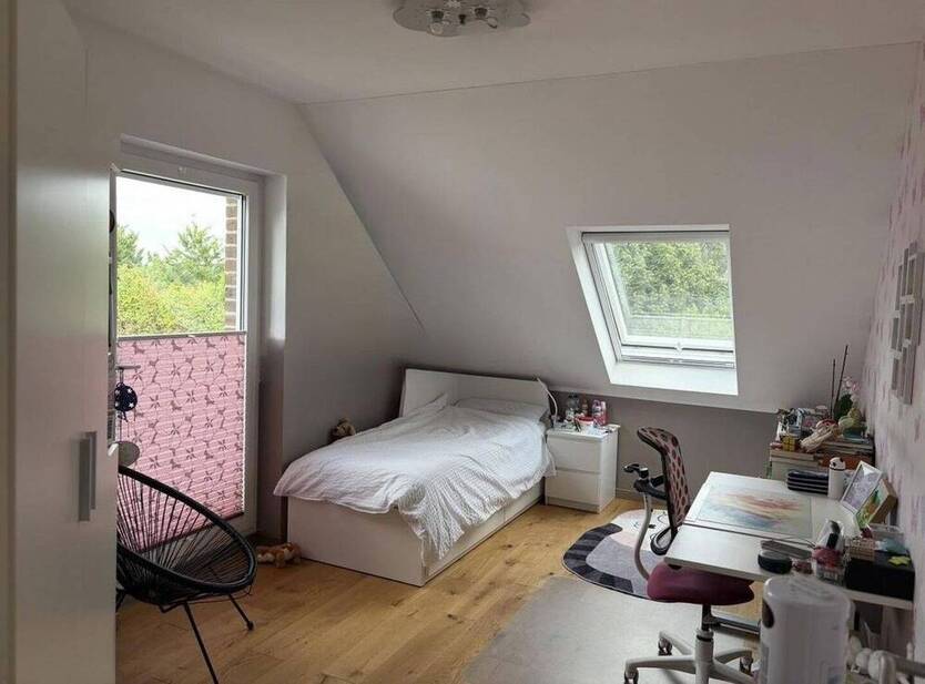 Provisionsfrei* Selten: Wohnen am Rhein - Stilvolles Haus in begehrter Lage von Grimlinghausen