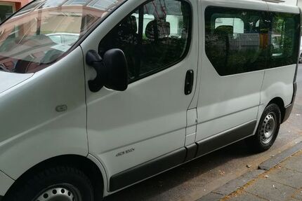 Renault Trafic 262.000 km 6.999 &euro; Köln 50829