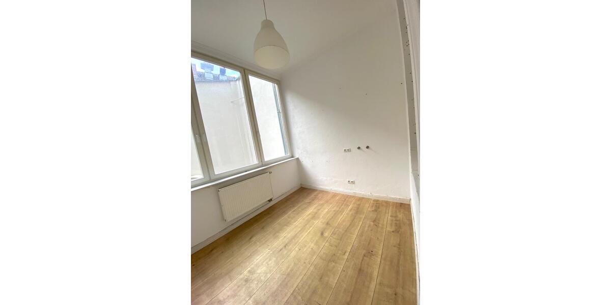 Erdgeschoßwohnung Bonn Poppelsdorf - 3 Zimmer, 75 m&sup2;, 1.125&euro; | Angebot:26338779