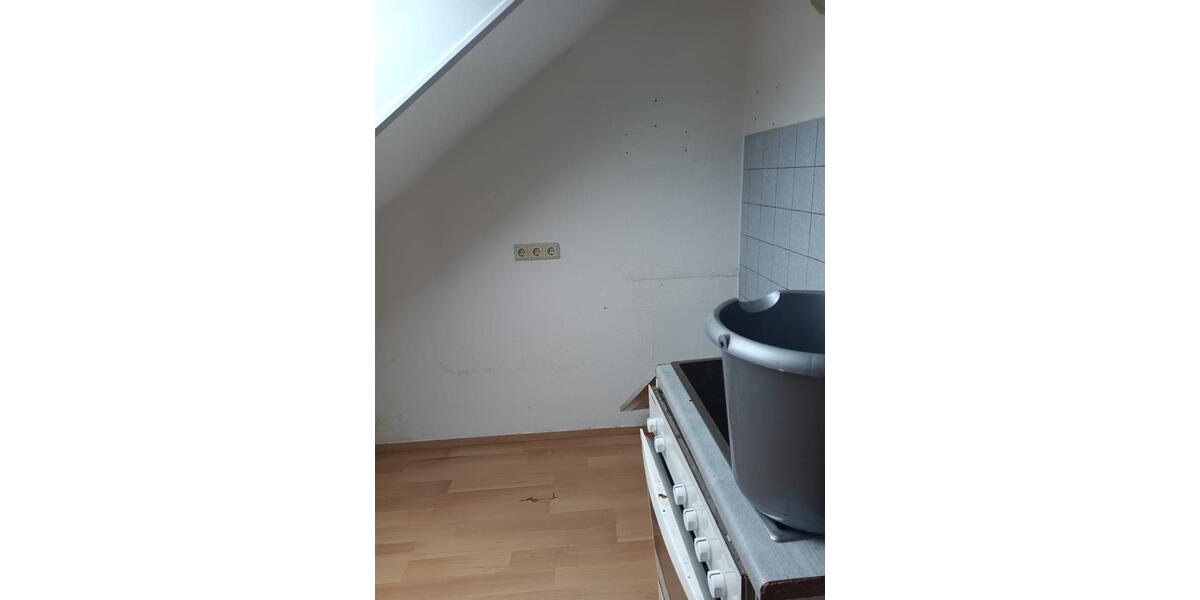 Dachgeschoßwohnung Köln Porz - 1 Zimmer, 37 m&sup2;, 450&euro; | Angebot:26612544