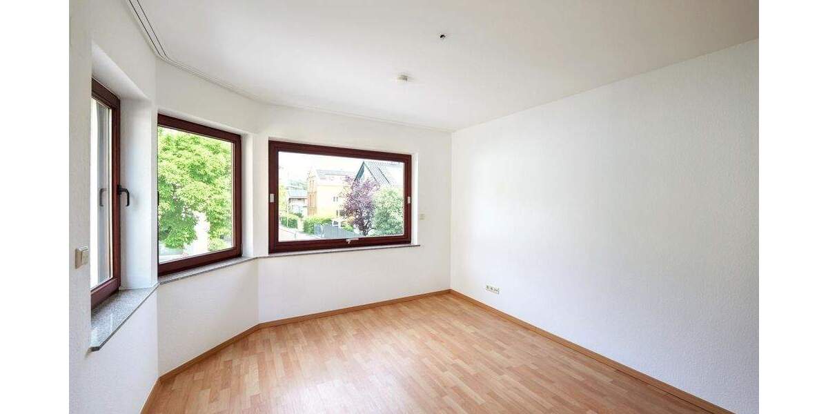 Etagenwohnung Bonn Zentrum - 2 Zimmer, 72 m&sup2;, 278.000&euro; | Angebot:25458779