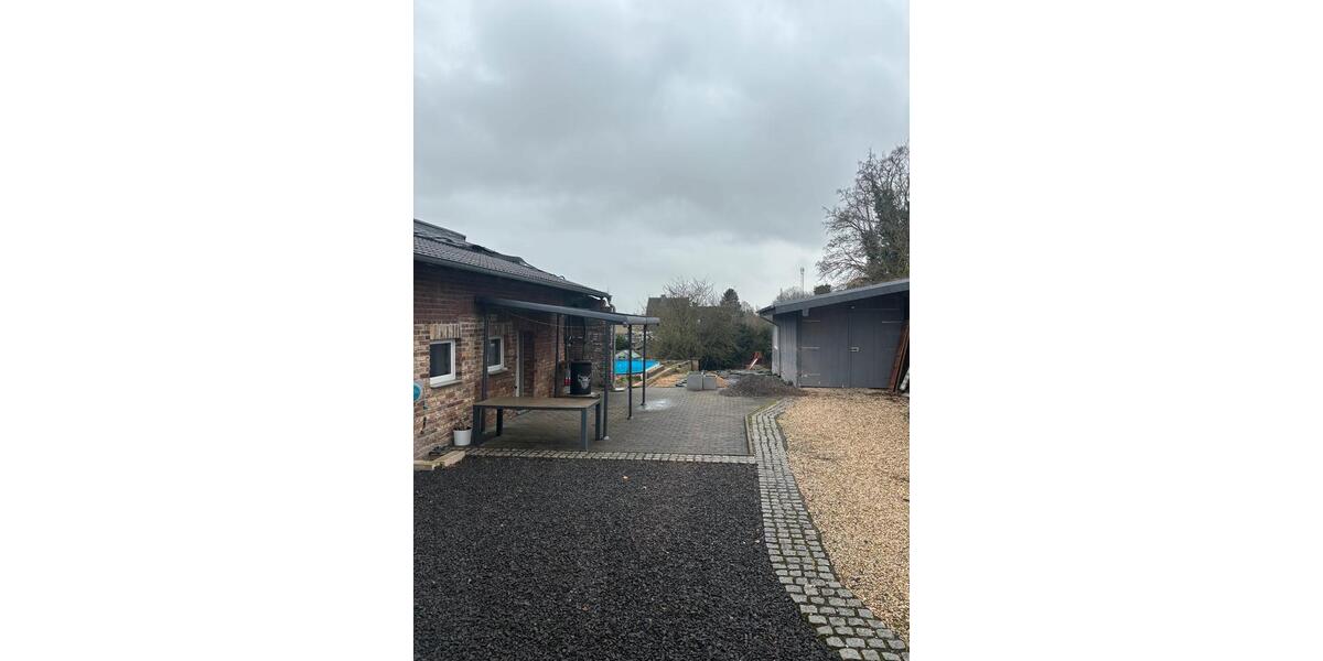 Einfamilienhaus Bedburg - 9 Zimmer, 220 m&sup2;, 550.000&euro; | Angebot:26283782