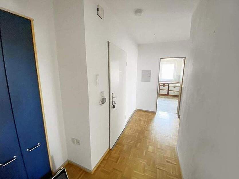 Ruhige Lage, barrierefrei, Hausmeisterservice, GartenSpielplatz, FensterHeizung NEU2025 3 zimmer