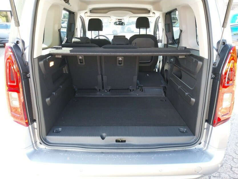 Opel Combo Life - e Ultimate 4.500 km 28.290 € HAAN 42781