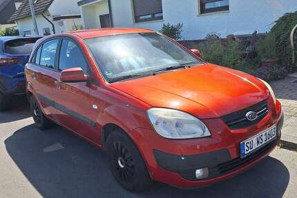 Kia Rio 153.000 km 2.000 &euro; Sankt Augustin 53757