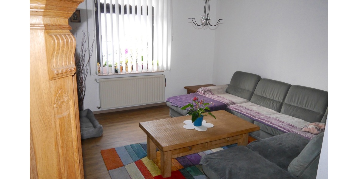 SG, freist. EFH, 5 Zi., 160m² Wfl., 747 GrSt., 2x Doppel-Grg.+CP, Keller, Terr. Stellpl. 5 zimmer