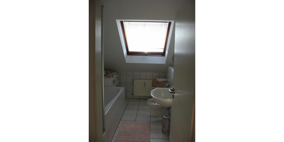 Dachgeschoßwohnung Köln Porz - 2 Zimmer, 67 m&sup2;, 270.000&euro; | Angebot:26336478