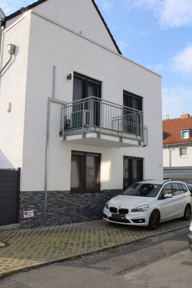 !!! MODERNE 4 Zimmerwohnung MIT LOGGIA(15 m²) !!!
