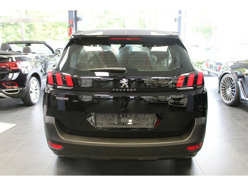 Peugeot 5008 BlueHDi Active Pack - 7 Sitzer - 27.732 km 22.980 € Euskirchen 53881