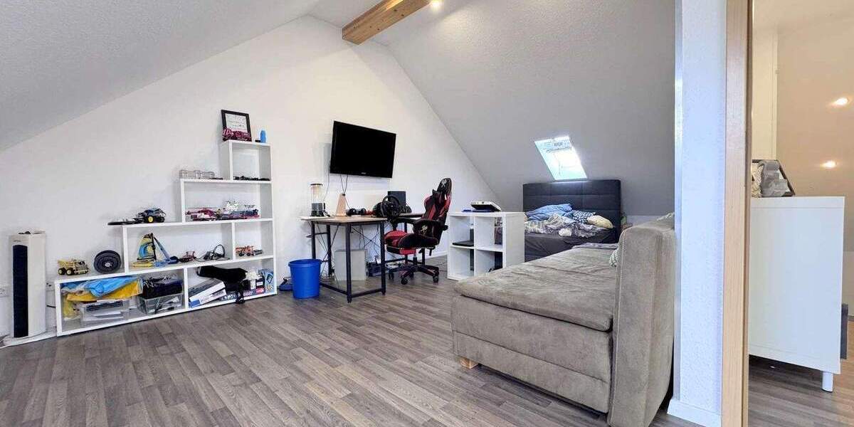 Etagenwohnung Bonn Geislar - 5 Zimmer, 165 m&sup2;, 599.000&euro; | Angebot:25629857