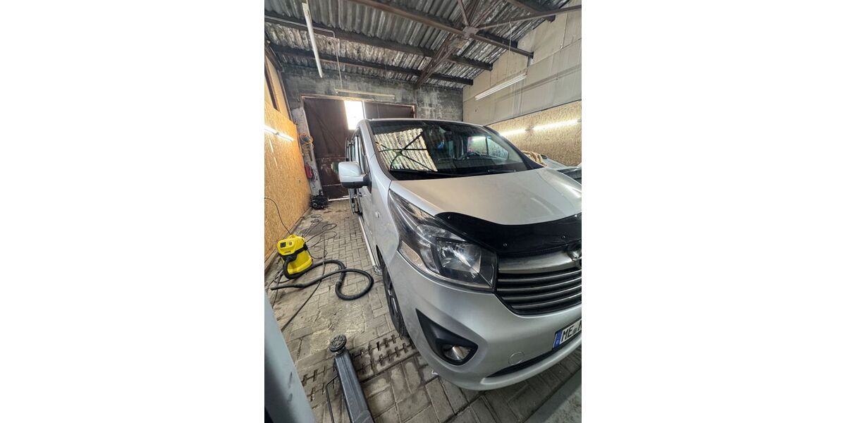 Opel Vivaro 238.000 km 15.000 &euro; Hilden 40724