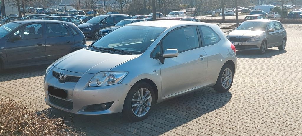 Toyota Auris 170.000 km 4.499 &euro; Sankt Augustin 53757