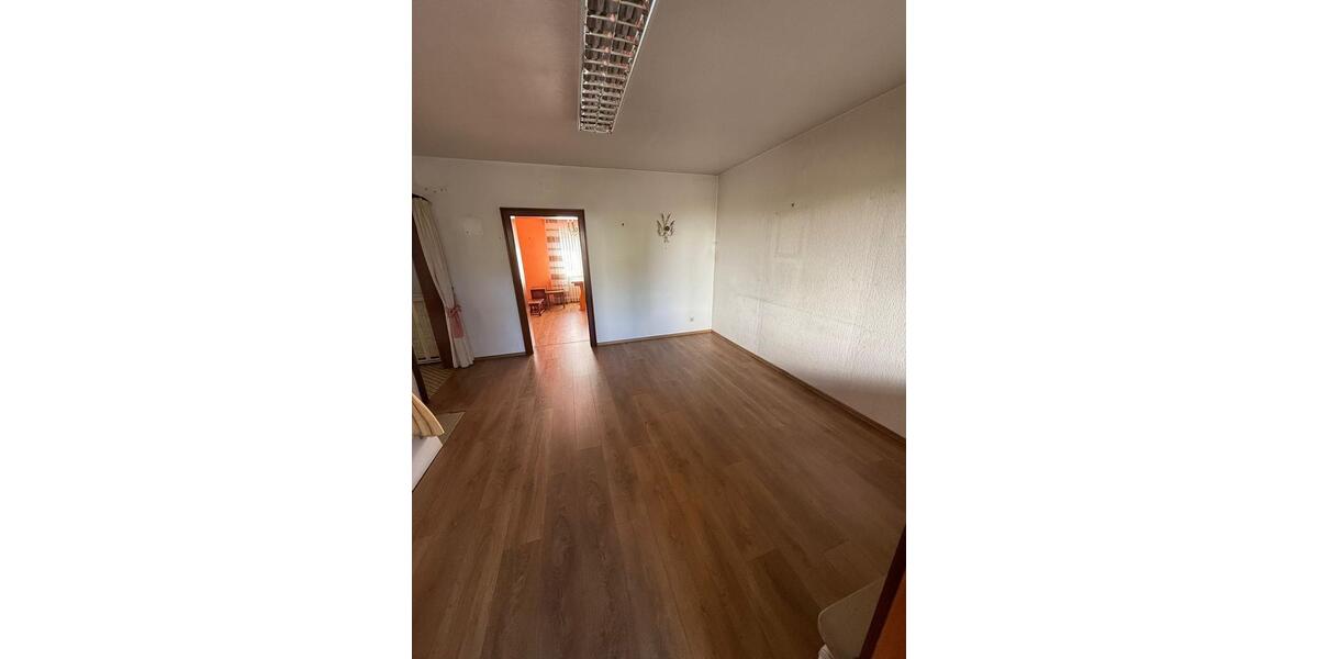 Mehrfamilienhaus, Wohnhaus Bonn Friesdorf - 6 Zimmer, 135 m&sup2;, 469.000&euro; | Angebot:26720824