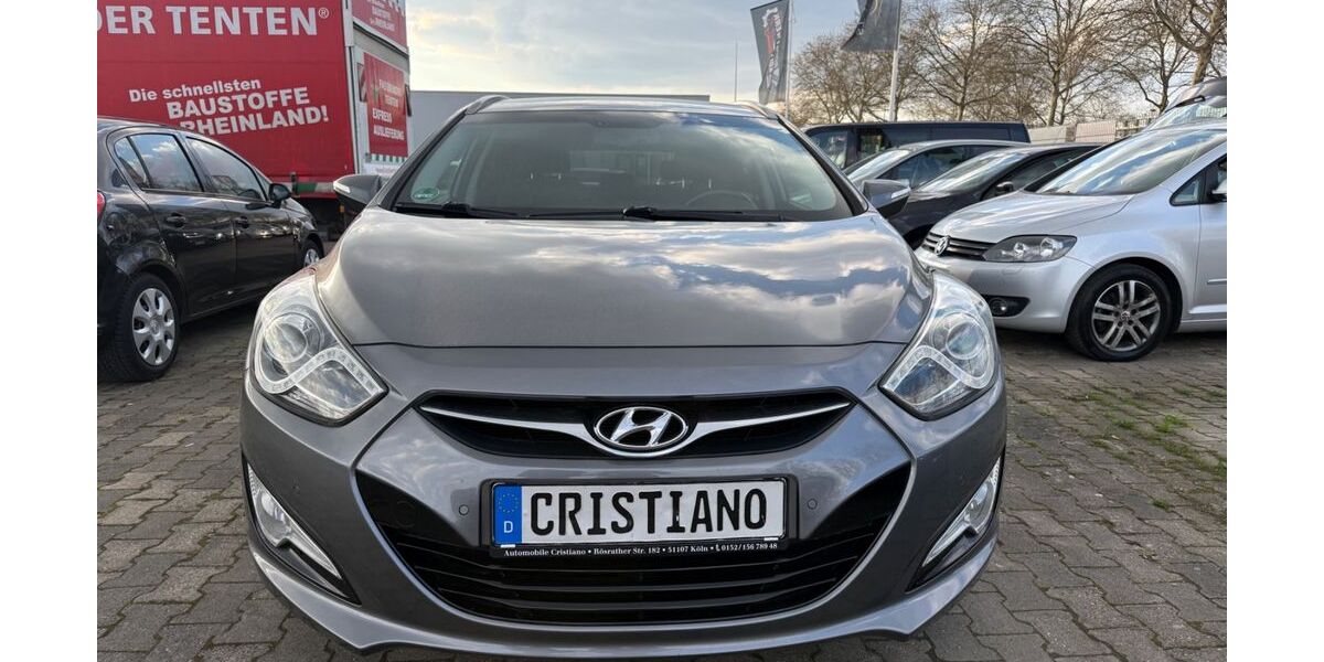 Hyundai i40 147.000 km 6.300 &euro; Köln 51107