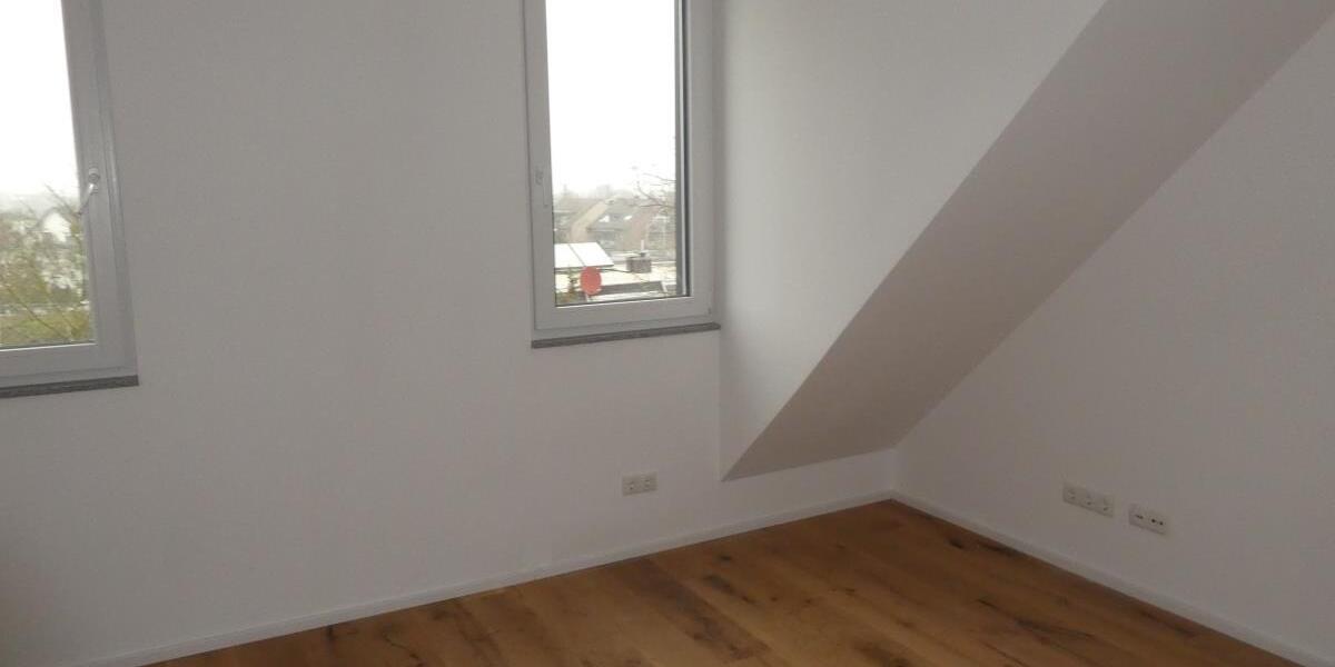 Neue helle Dachgeschoßwohnung mit moderner Heiztechnik im Energiesparhaus Bonn-Endenich - Dachgeschoßwohnung Bonn Dransdorf | Angebot:27302388