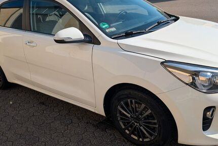 Kia Rio 84.300 km 10.400 &euro; Erftstadt 50374