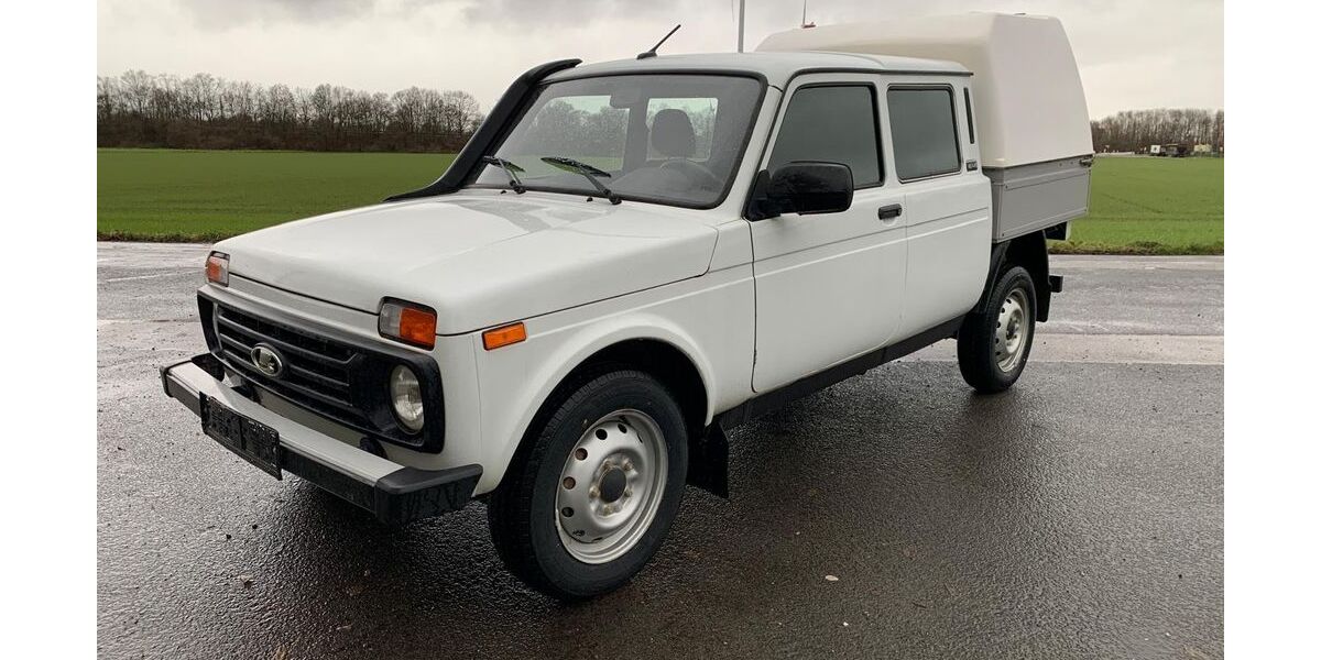 Lada Niva 14.200 km 12.900 &euro; Frechen 50226