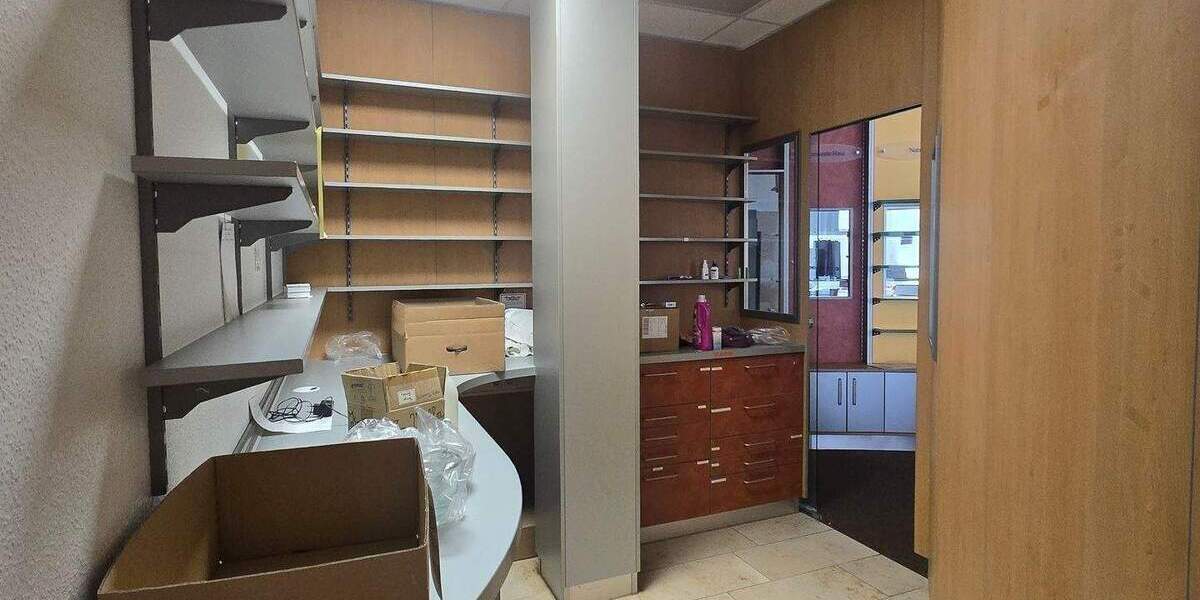 Gewerbeobjekt Frechen Habbelrath - 8 Zimmer, 850.000&euro; | Angebot:24234706