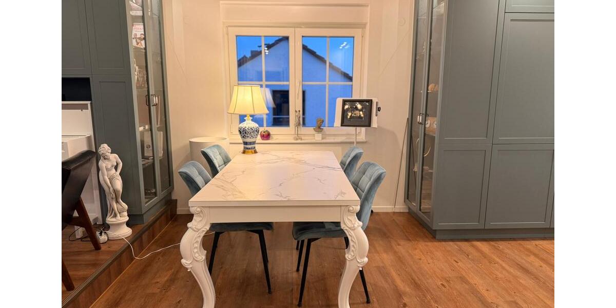 Exklusive, vollmöblierte Penthouse-Wohnung mit luxuriöser Ausstattung nahe Düsseldorf 3.5 zimmer