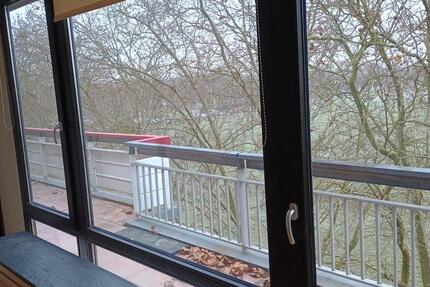 Helle 2-Zimmer Eigentumswohnung mit Balkon in Köln Weiden 2 zimmer