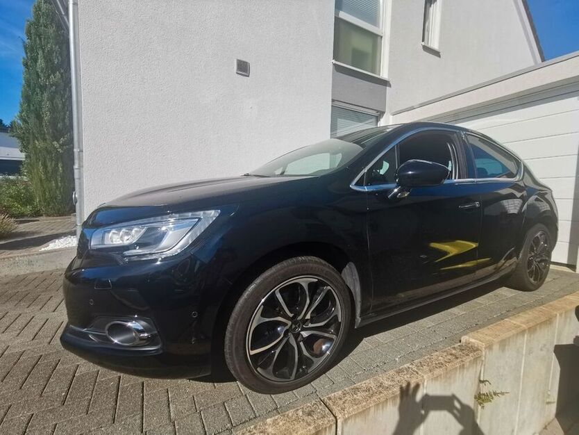 DS4