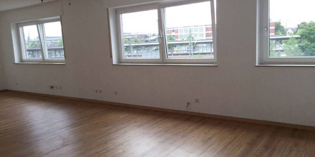 Etagenwohnung Siegburg Dreesch - 3 Zimmer, 105 m&sup2;, 1.195&euro; | Angebot:26801706