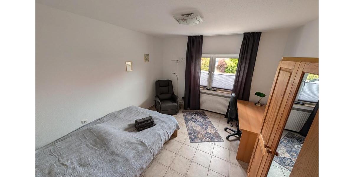 Erdgeschoßwohnung Leverkusen Bergisch Neukirchen - 3 Zimmer, 88 m&sup2;, 1.550&euro; | Angebot:26238274