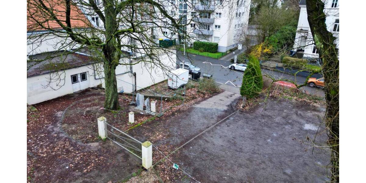 Sanierte Gastronomie und Gewerbefläche im Herzen von Solingen-Wald zimmer