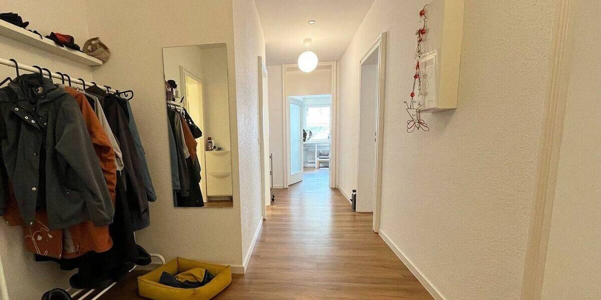 Etagenwohnung Köln Bayenthal - 3 Zimmer, 97 m&sup2;, 1.510&euro; | Angebot:26470889