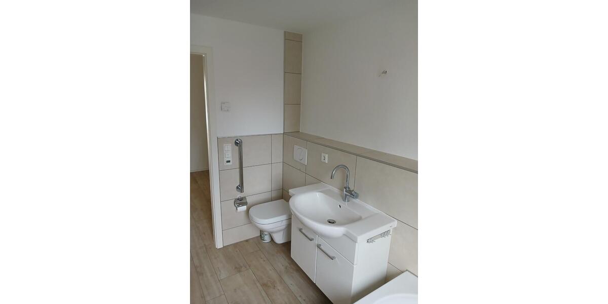 Etagenwohnung Solingen Burg - 3 Zimmer, 90 m&sup2;, 379.000&euro; | Angebot:25725017