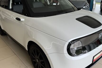 Honda e 31.701 km 18.490 € Brühl 50321