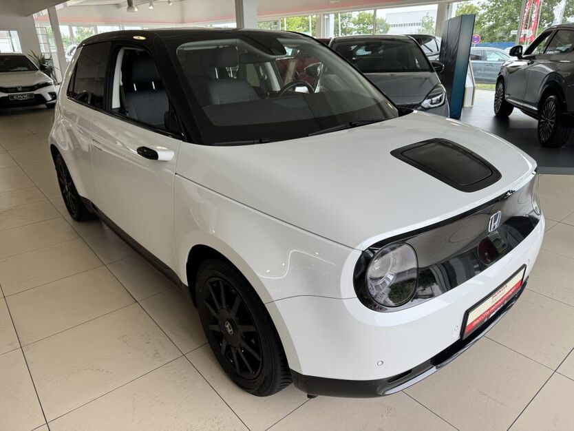 Honda e 31.701 km 18.490 € Brühl 50321