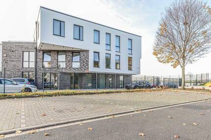 Gewerbeobjekt Hürth Kalscheuren - 4 Zimmer, 226 m&sup2;, 2.938&euro; | Angebot:25749219