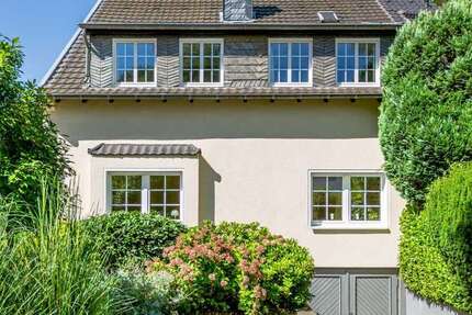 Haus Köln / Junkersdorf Junkersdorf - 9 Zimmer, 247 m&sup2;, 1.890.000&euro; | Angebot:24448217